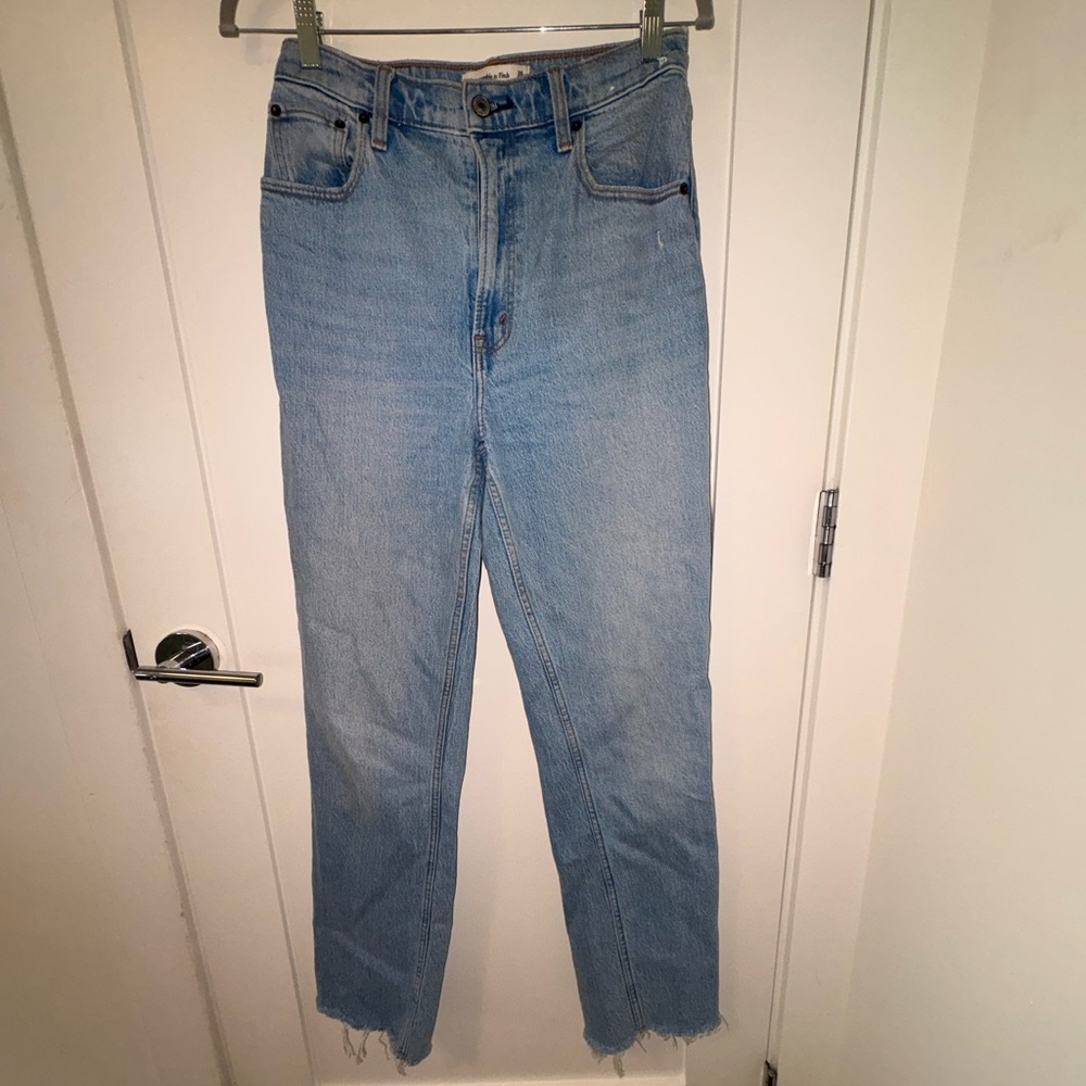 Abercrombie & Fitch Light Blue Ultra High Rise 90’s Straight Leg Jeans